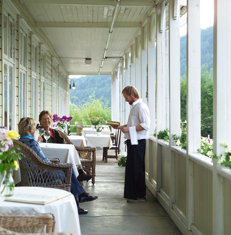 Visnes Hotel Stryn Exterior photo