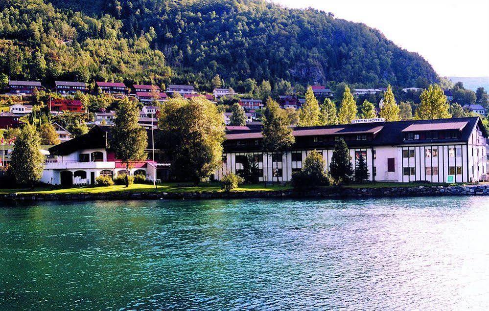Visnes Hotel Stryn Exterior photo
